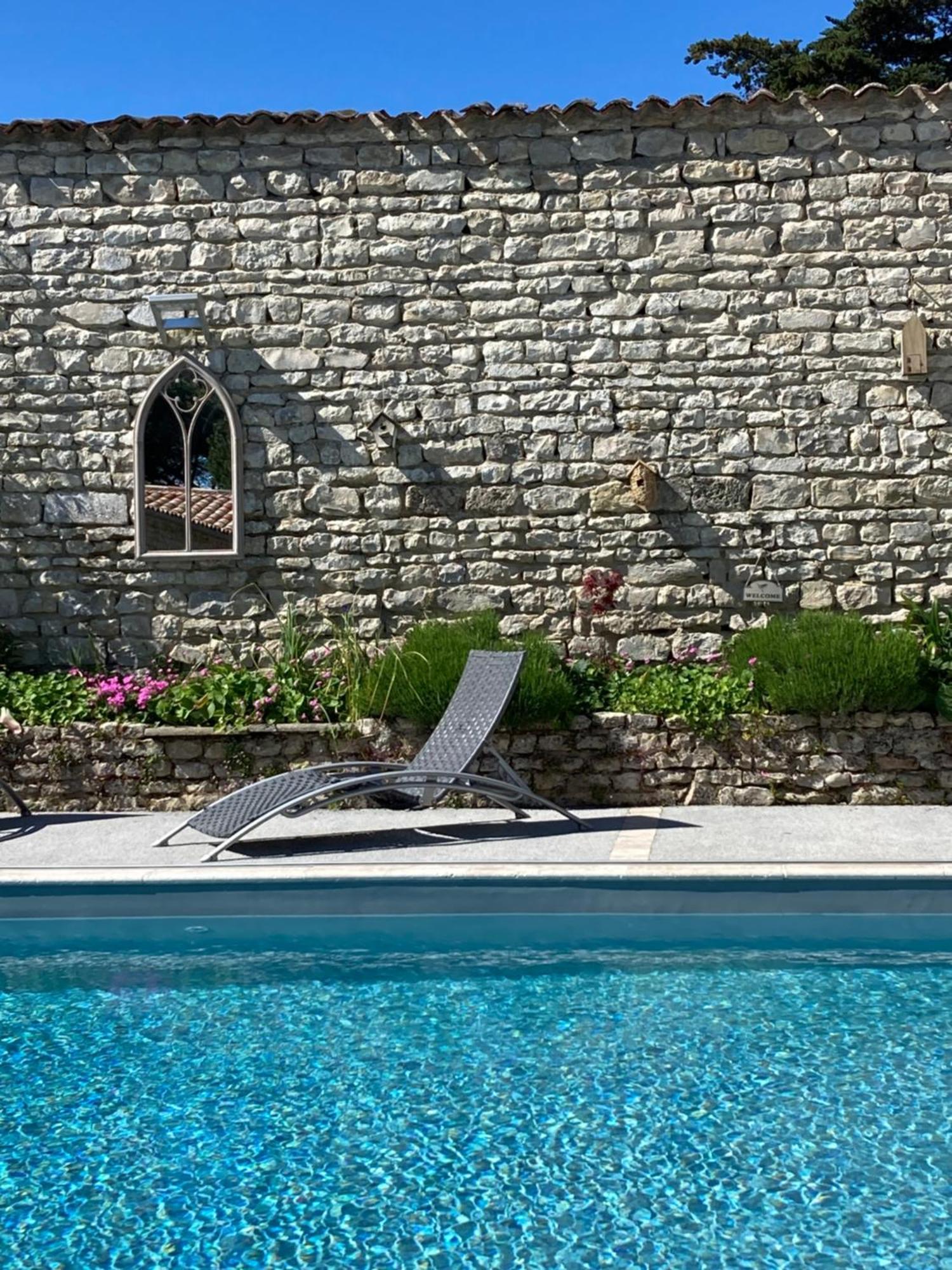Villa Del Re 3 Face A La Piscine 拉弗洛特 外观 照片